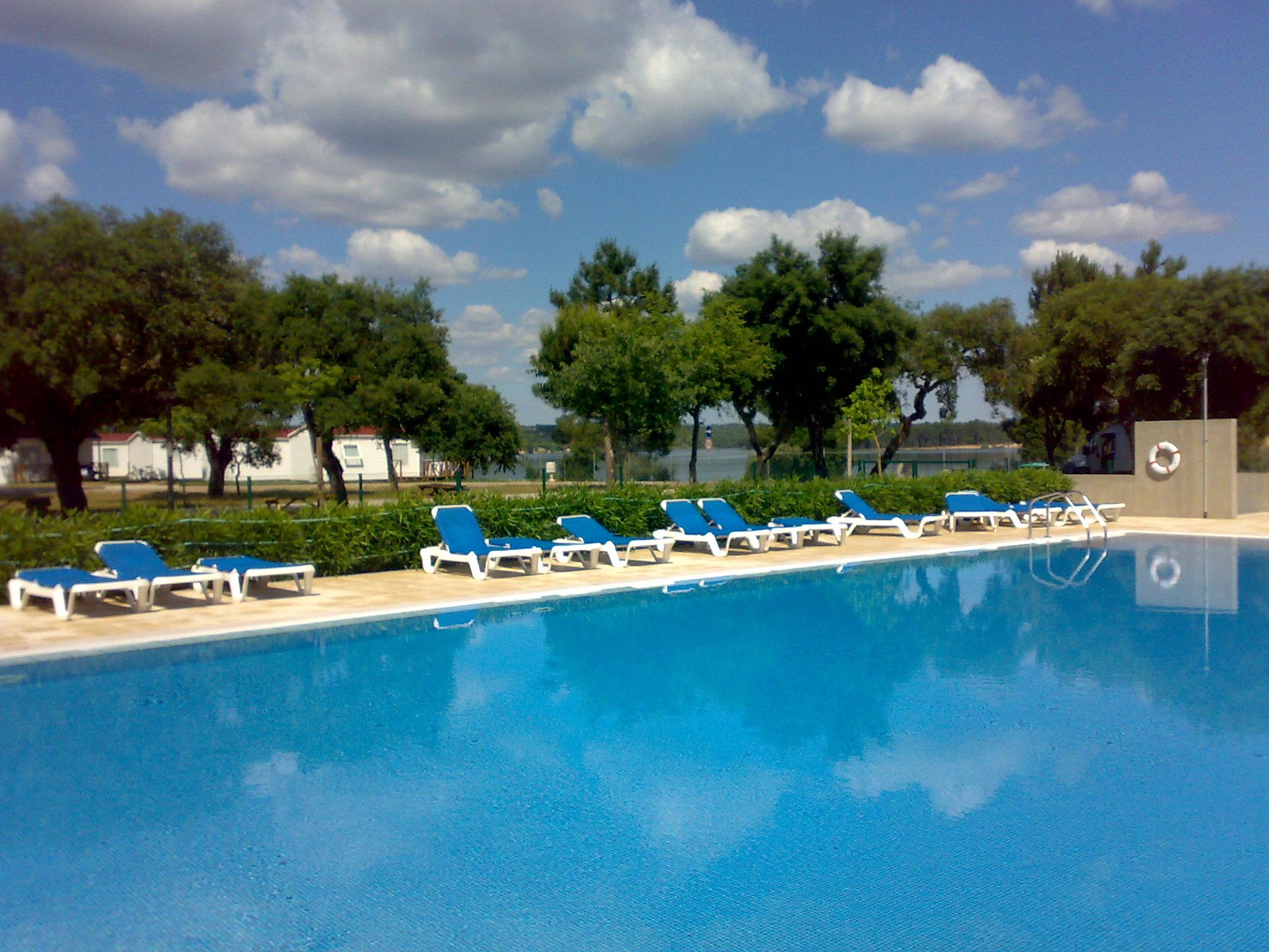 Hotel Parque De Campismo Orbitur Montargil Extérieur photo