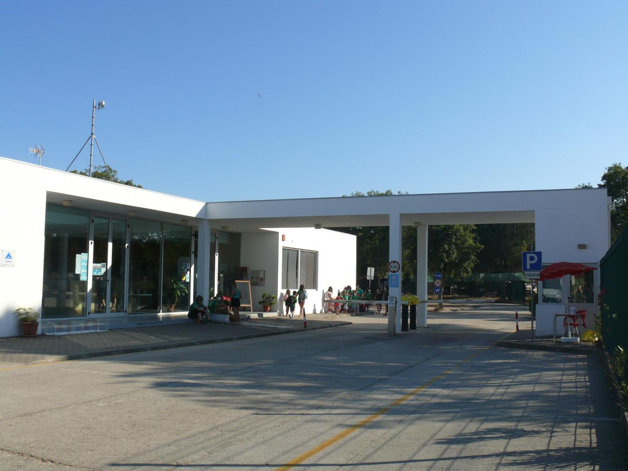 Hotel Parque De Campismo Orbitur Montargil Extérieur photo