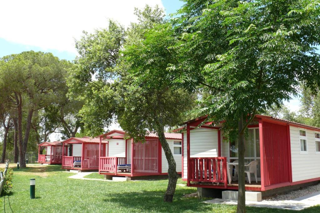 Hotel Parque De Campismo Orbitur Montargil Extérieur photo