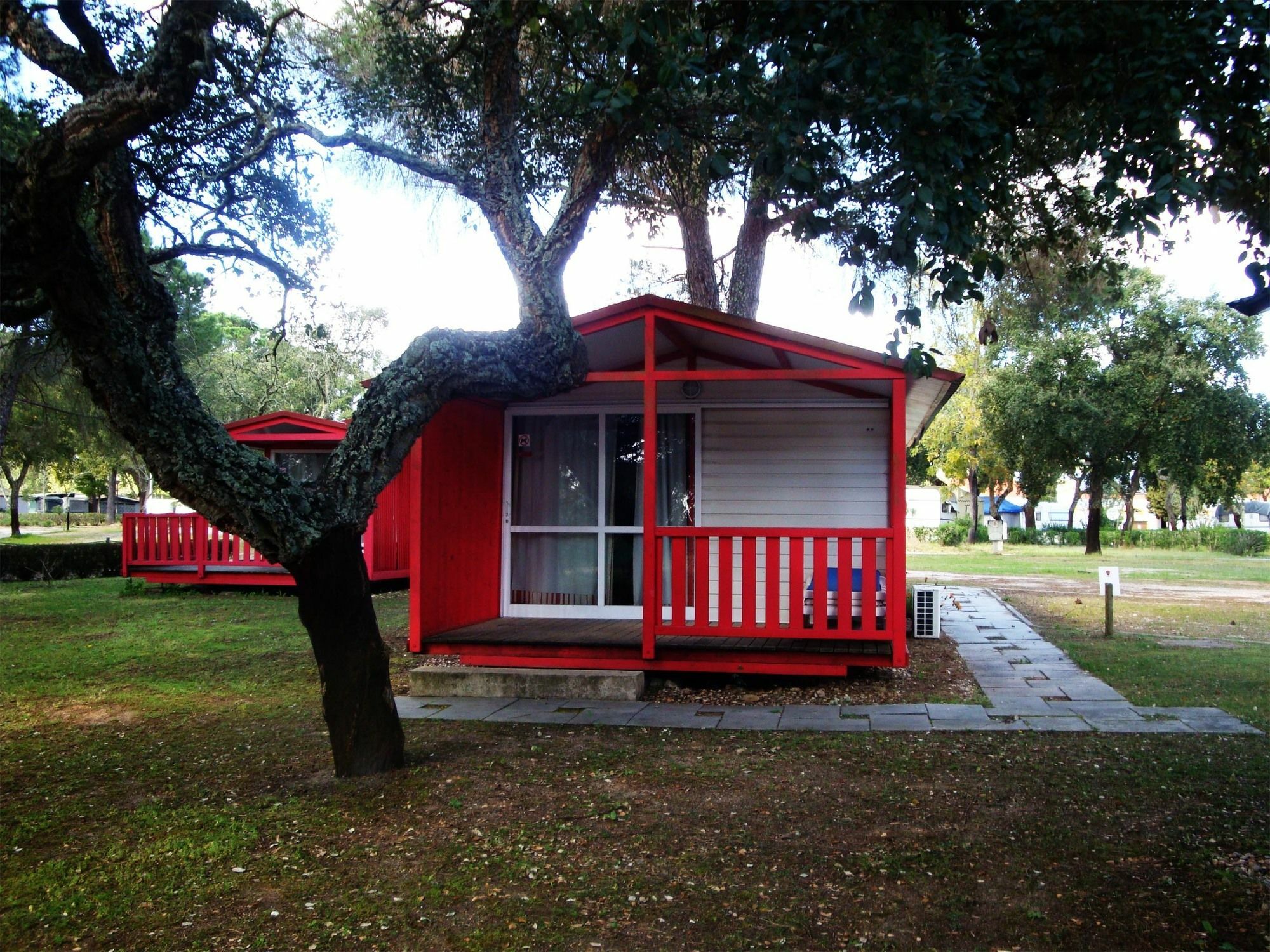 Hotel Parque De Campismo Orbitur Montargil Extérieur photo